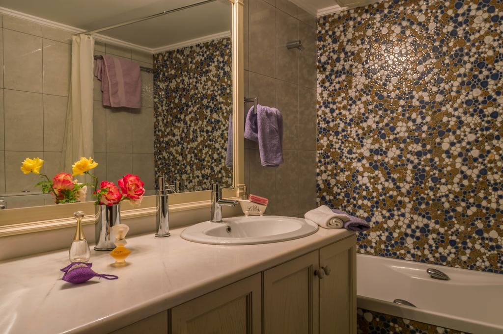 Luxury Villa Karteros Bagian luar foto