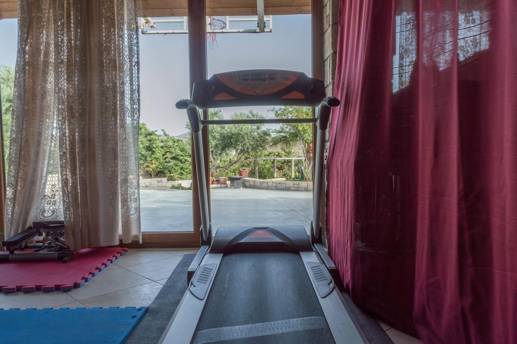Luxury Villa Karteros Bagian luar foto