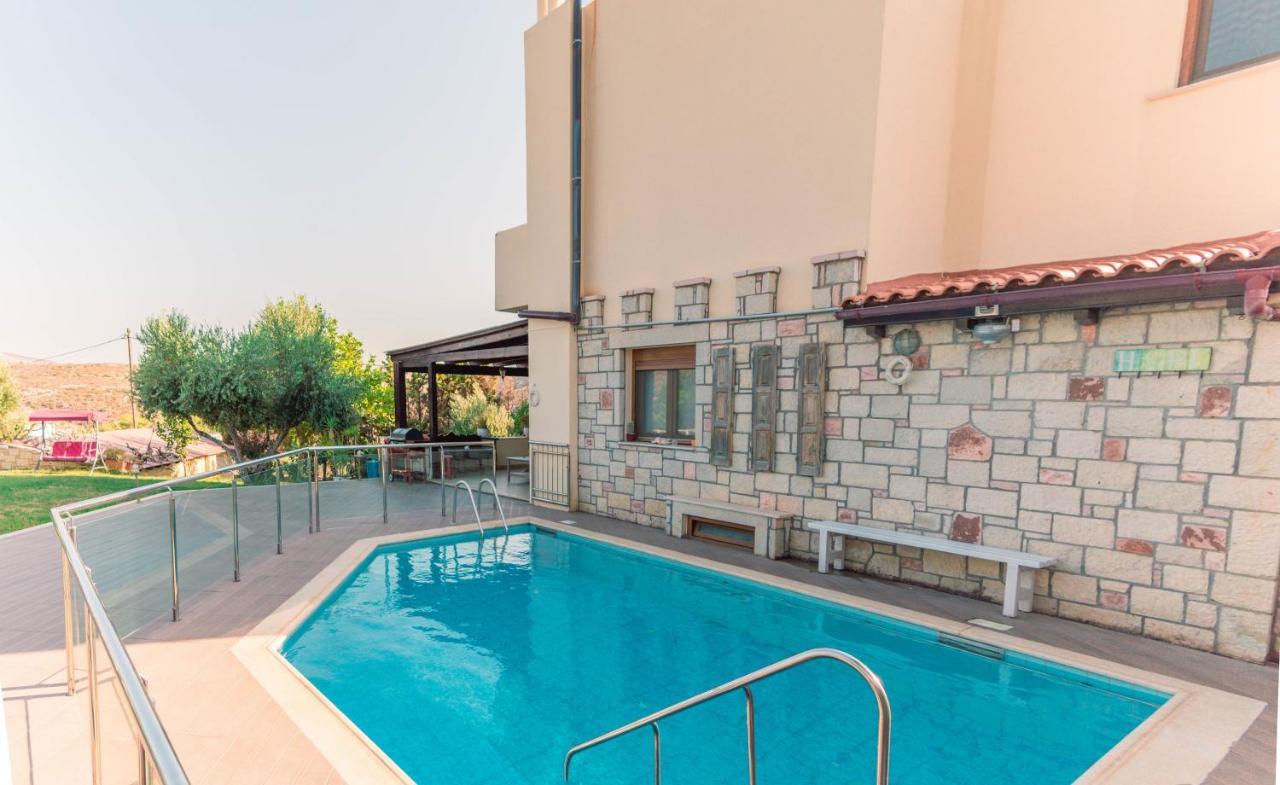 Luxury Villa Karteros Bagian luar foto