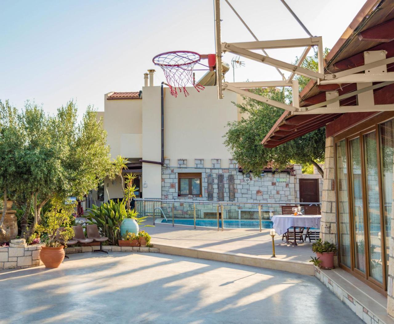 Luxury Villa Karteros Bagian luar foto